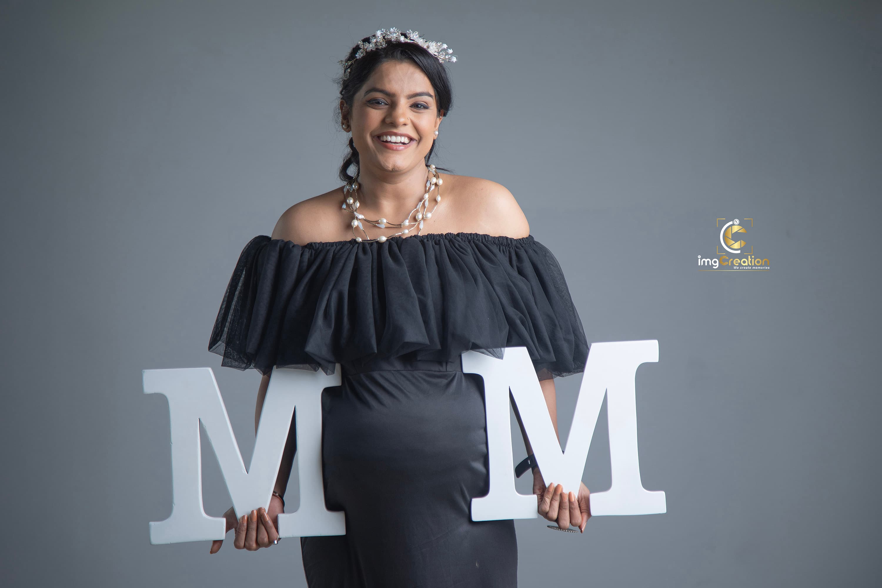 0l7a1236 - Maternity photography in Faridabad by Trilok Studio